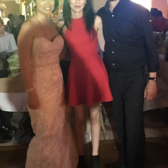 Strapped back red dress - Picture 4 of 5